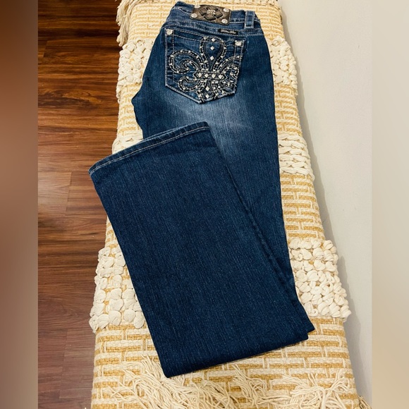 Miss Me Denim - Women’s Miss Me Jeans Signature Boot Embellished Pockets JP7016B Size 30X34